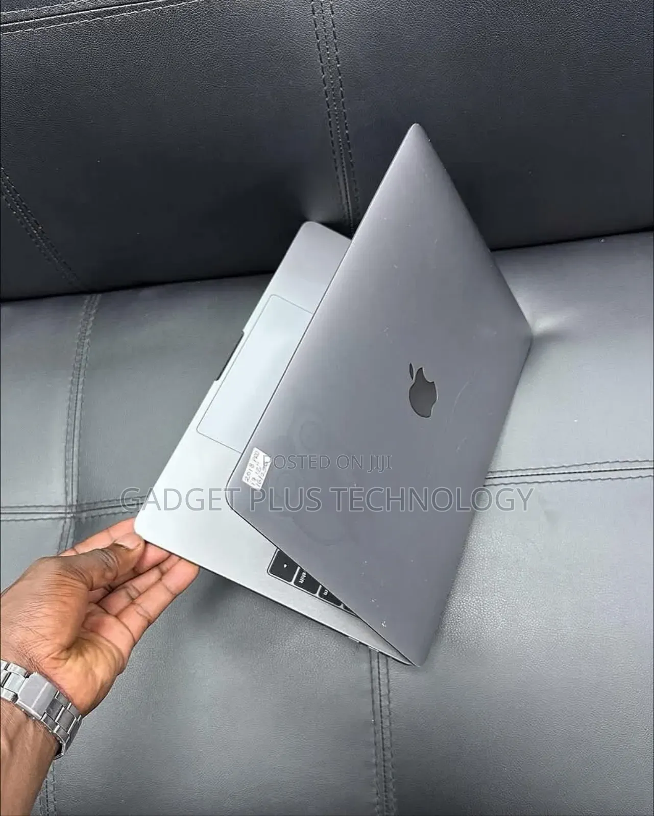 Laptop Apple MacBook Pro 2018 16GB Intel Core I7 SSD 256GB