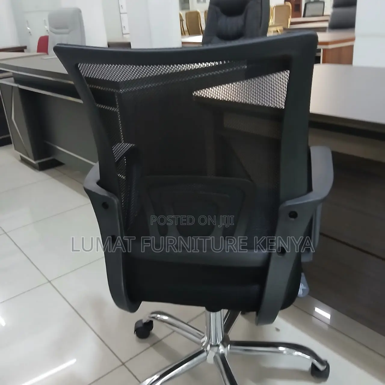 Ergonomic Midback Design for Proper Posture Support
