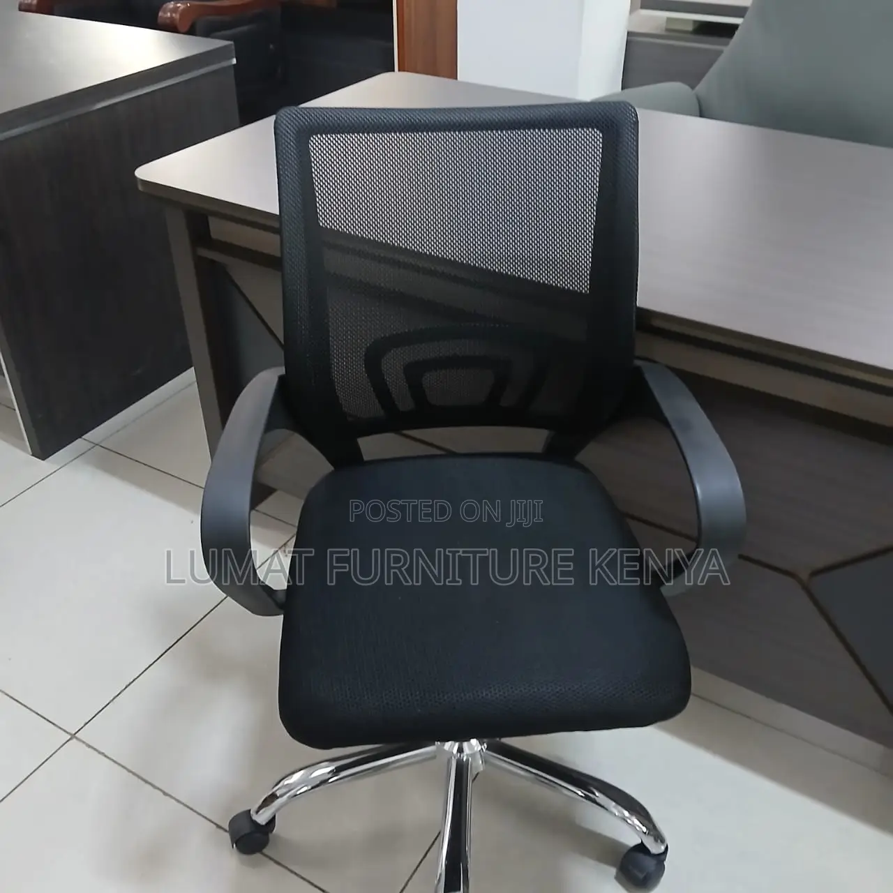 Ergonomic Midback Design for Proper Posture Support