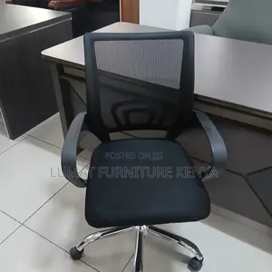Ergonomic Midback Design for Proper Posture Support