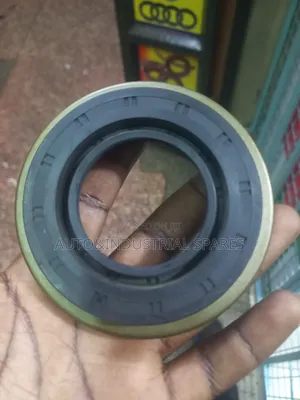Toyota Hilux Drive Shaft Oil Seal