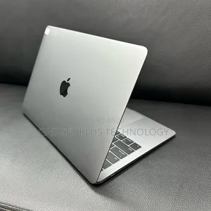 Laptop Apple MacBook Pro 2017 16GB Intel Core I7 SSD 512GB