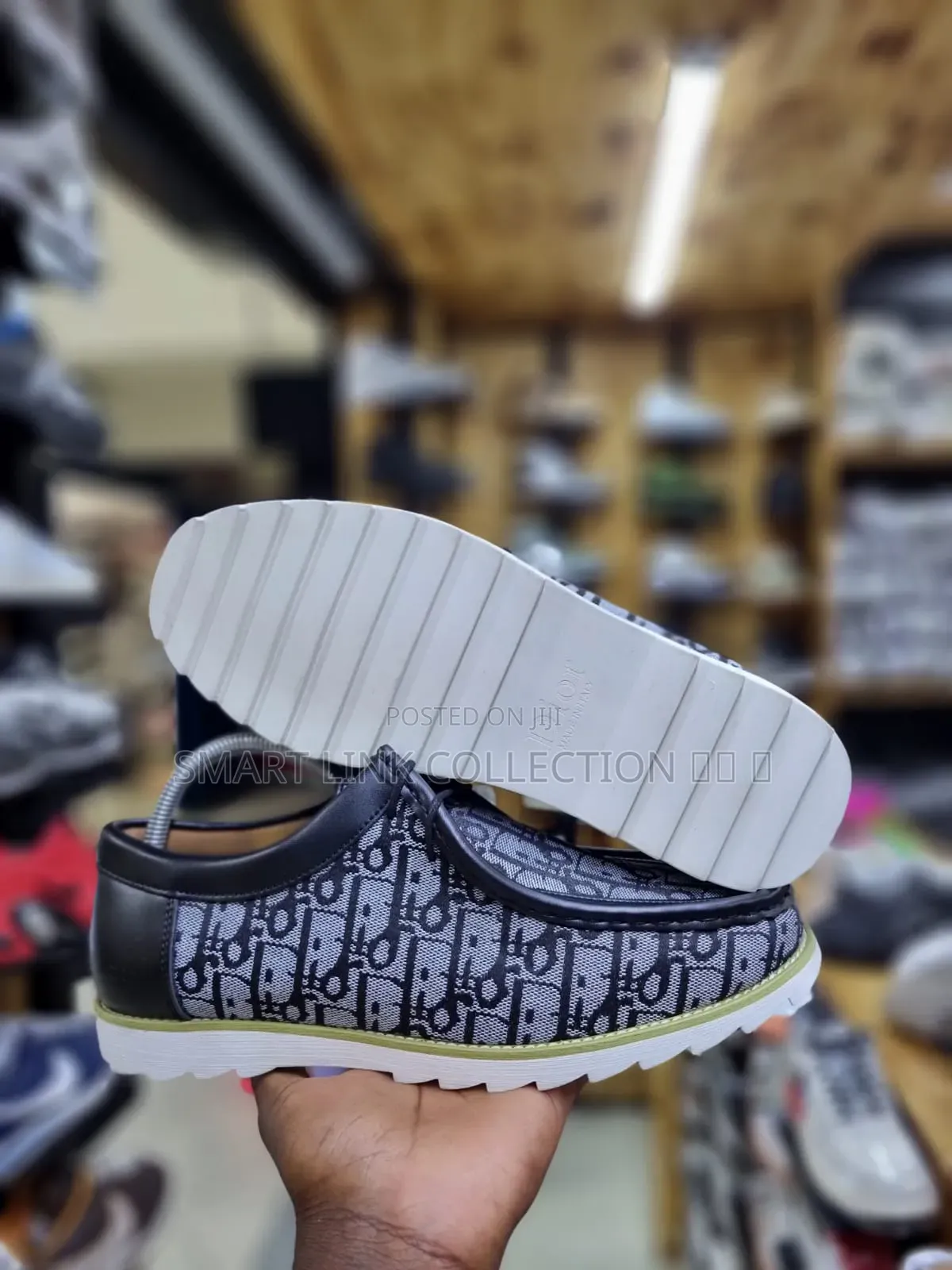 Clarks Dior