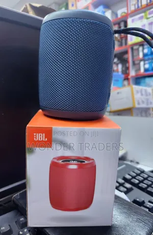 JBL Loud Speaker With 1800mah Battery Capacity