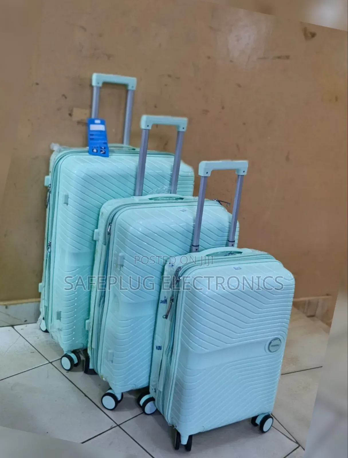 Suitcase to Briefcase in Seconds! (Rubber, Durable)