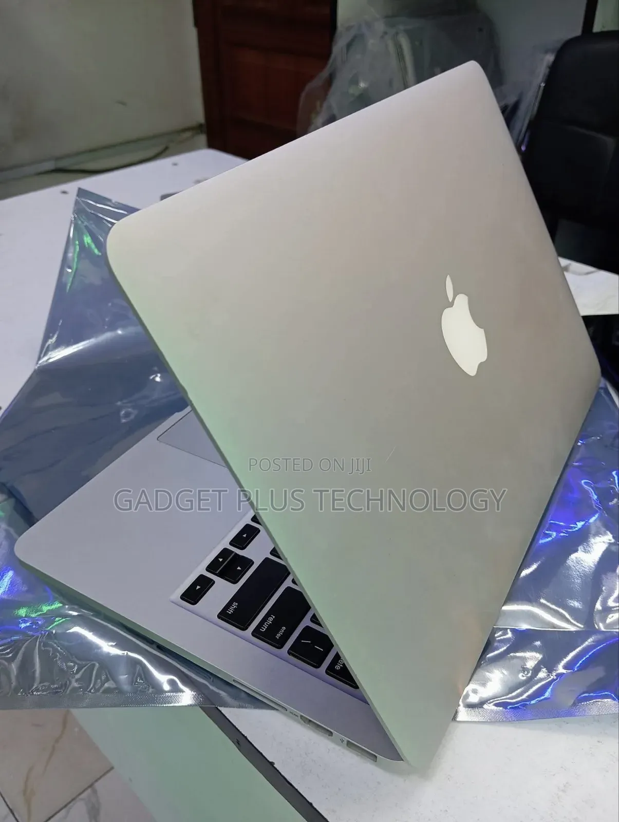 Laptop Apple MacBook Pro 2015 8GB Intel Core I5 SSD 256GB