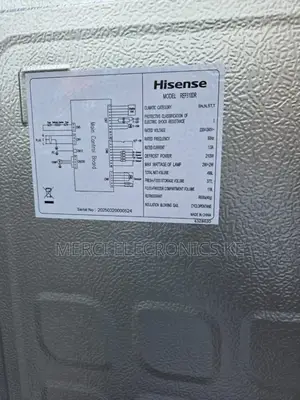 Hisense 510l Top Mount Double Door Fridge With Water Dispenser-Ref
