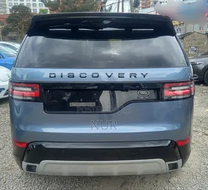 Land Rover Discovery 2018 Blue