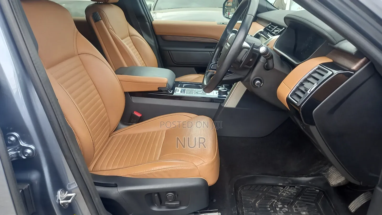 Land Rover Discovery 2018 Blue