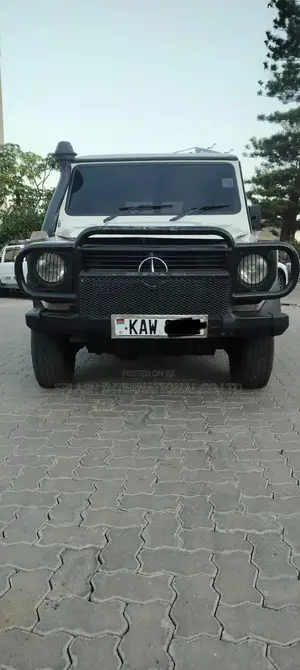 Mercedes-Benz G-Class 1986 White