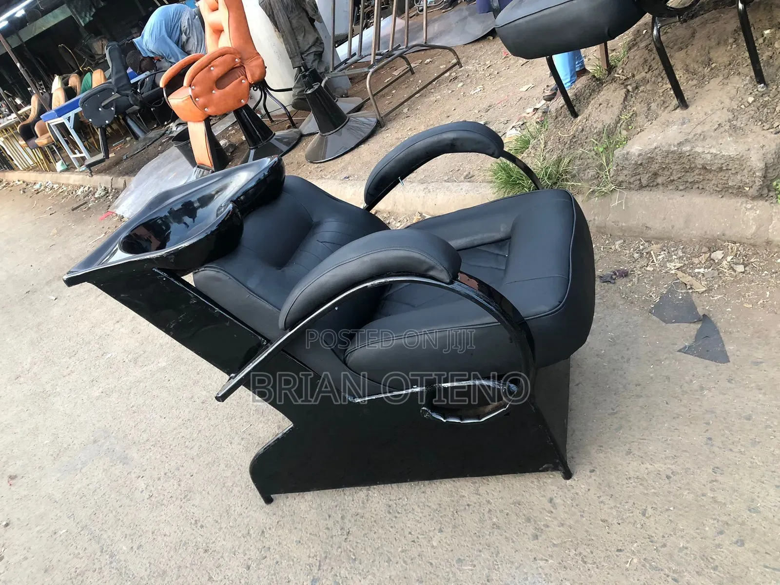 Portable Sink Seats Shampoo