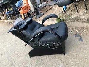 Portable Sink Seats Shampoo
