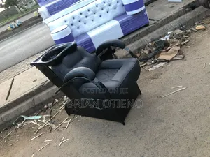 Black Basin Shampoo Unit With Good Leather