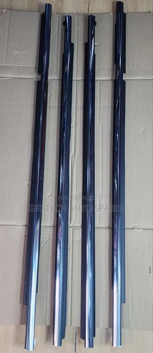 Toyota Land Cruiser Fj 150 Chrome Weatherstrips