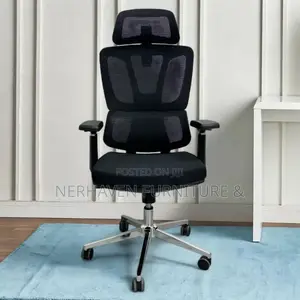 Swivel Ergonomic Chair – Comfortable for Long Hours