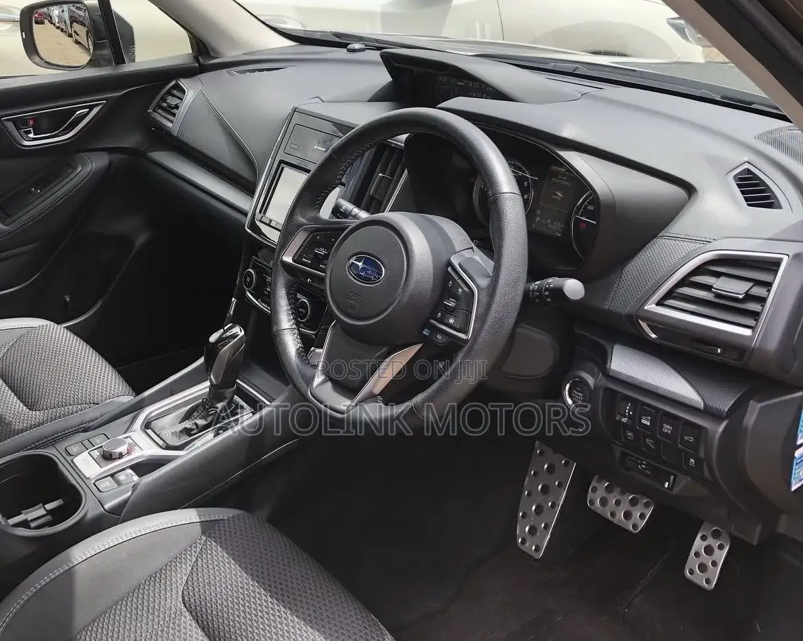 Subaru Forester 2019 Gray