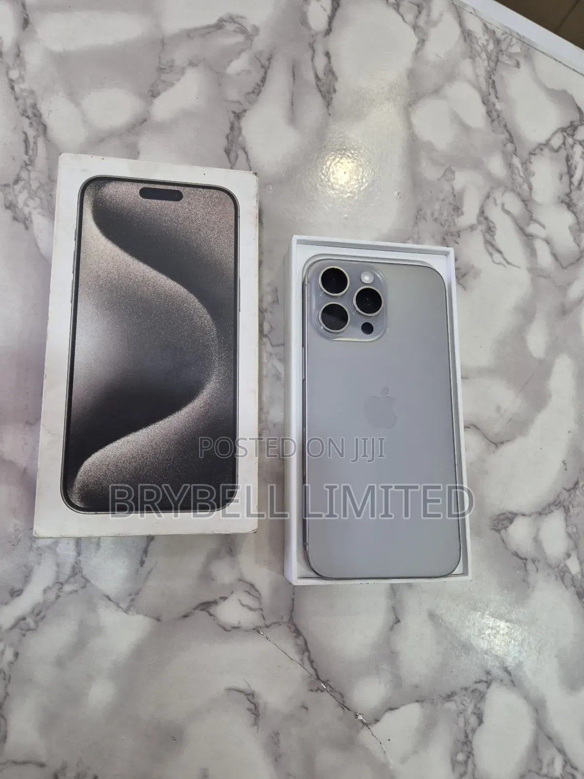 Apple iPhone 15 Pro Max 256 GB Gray