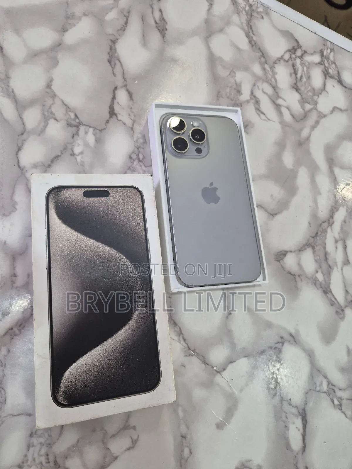 Apple iPhone 15 Pro Max 256 GB Gray