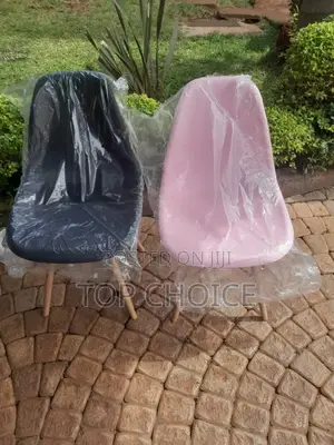Plastic Chairs Aemes Style