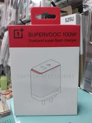 Oneplus 100w Dual-Port Super Flash Charger Kit.