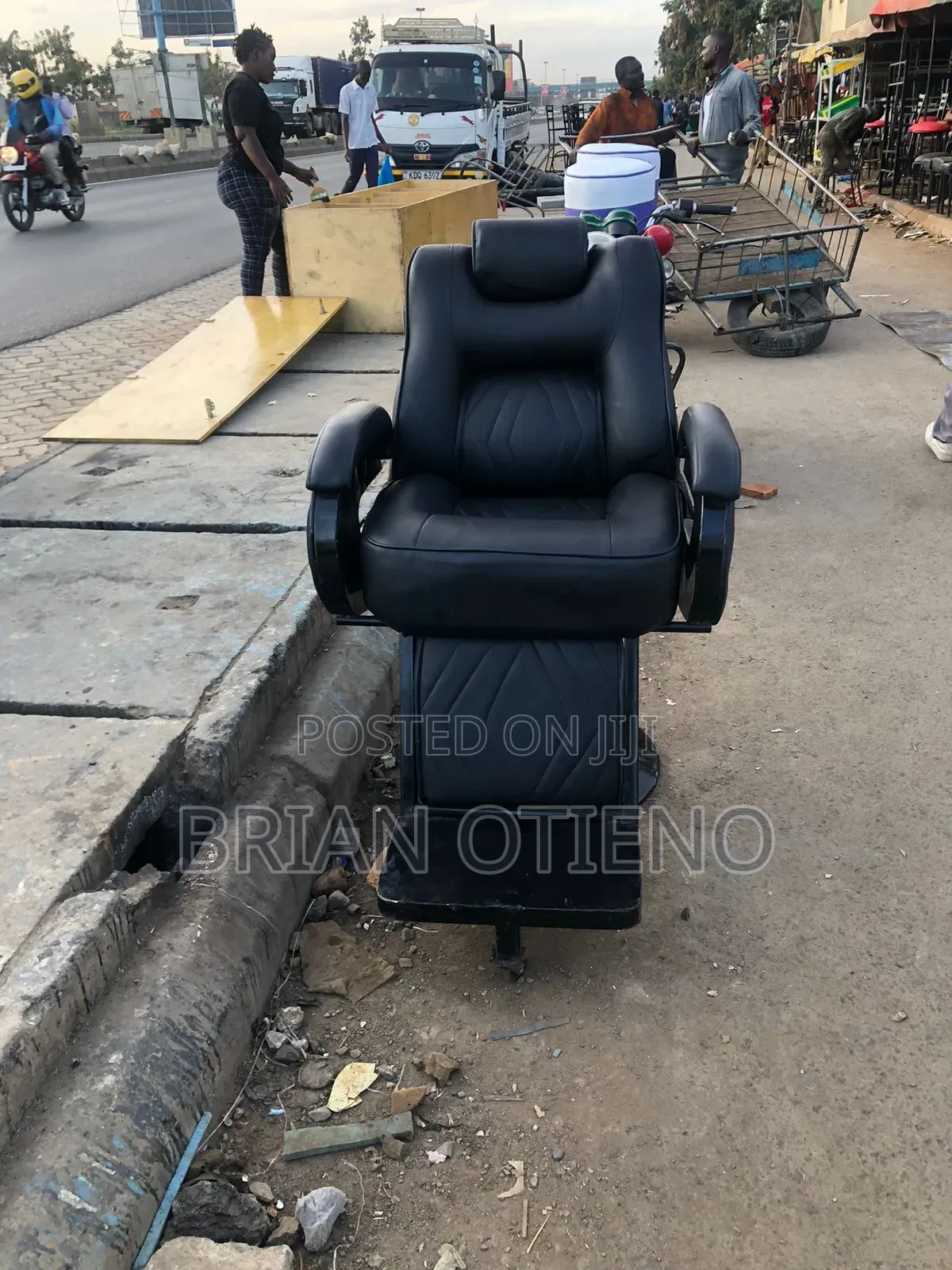 Black/Covered Barber Chair
