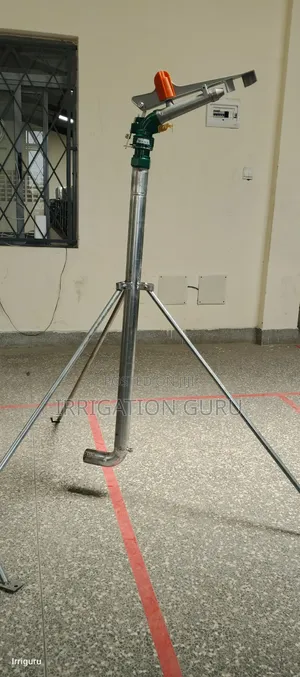 Sprinkler With Tripod