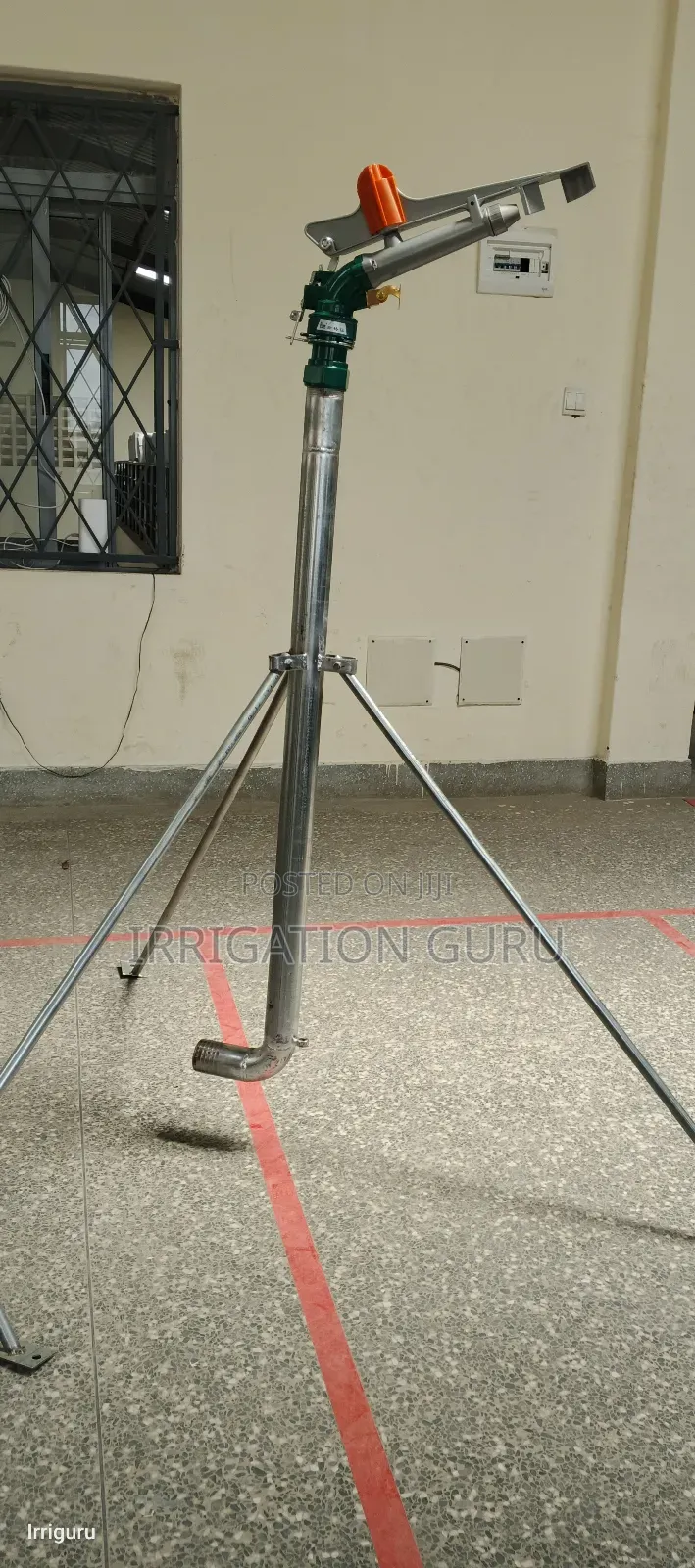 Sprinkler With Tripod