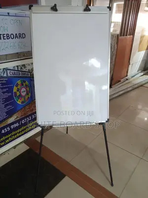 Strong Flipchart Board With Stand 600mm X 900mm