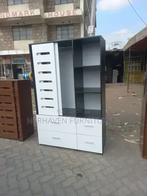 Modern Wardrobe -- Stylish Design