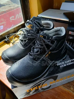 Protective Black Safety Boots