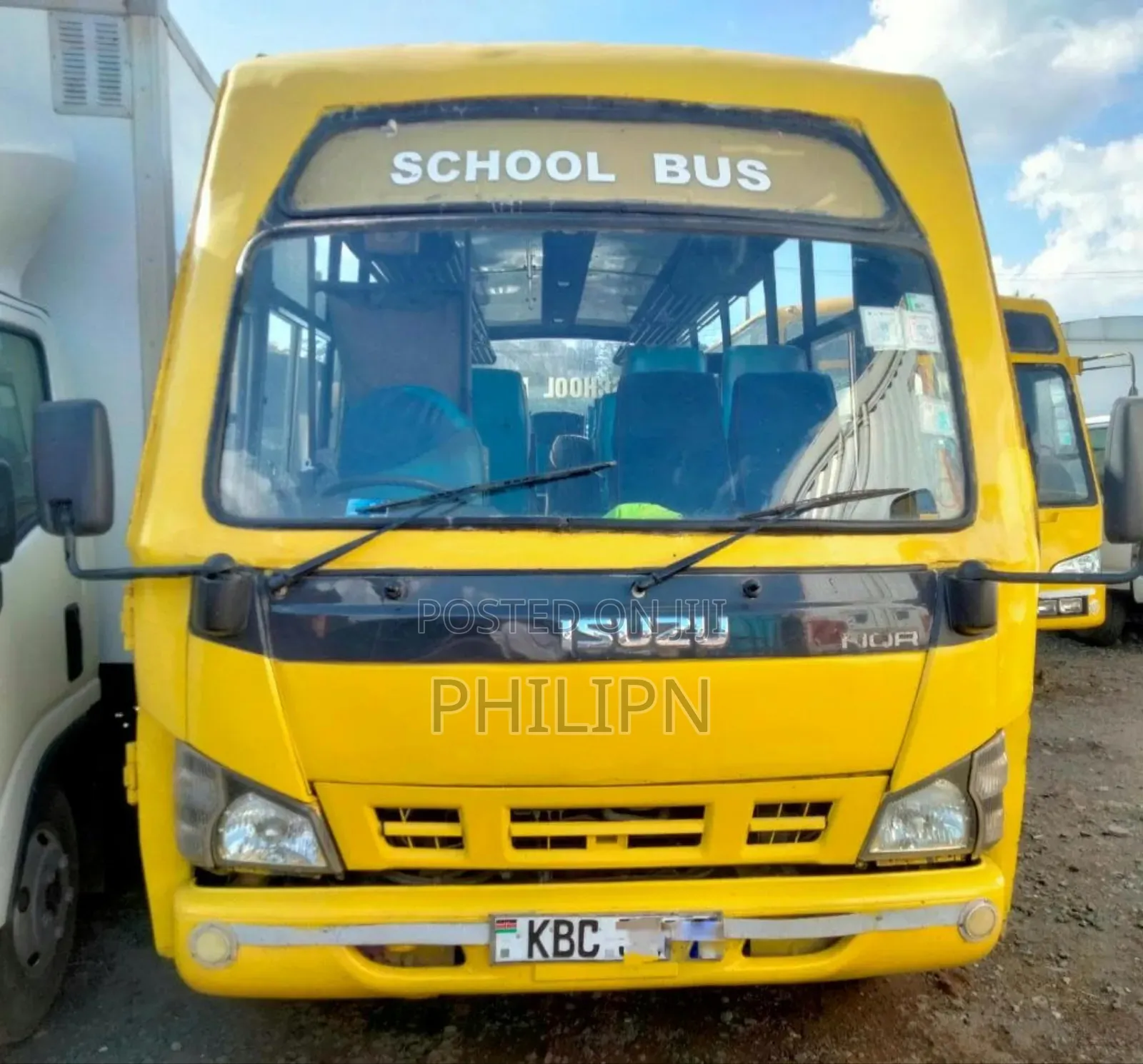 Isuzu NQR 2008 Yellow