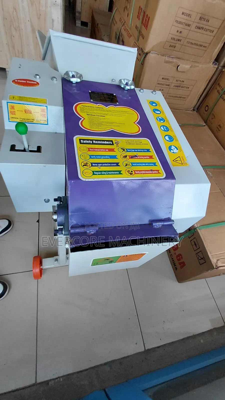 Commercial Highspeed Animal Feed Chopper Machine With Petrol Engine.