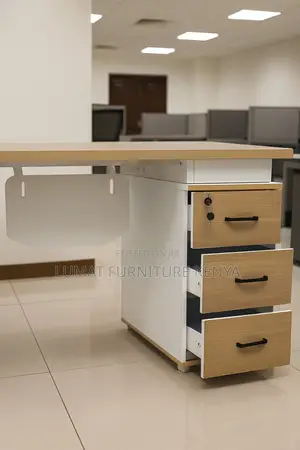 Large 1.6-Meter Workspace for Comfort and Efficiency
