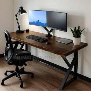 Spacious Desktop Surface
