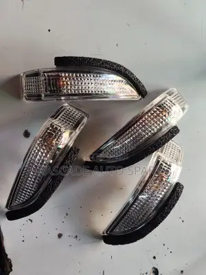 Side Mirror Blinker /Indicator Vitz