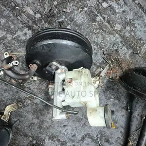 Toyota Hilux Vigo Brake Booster