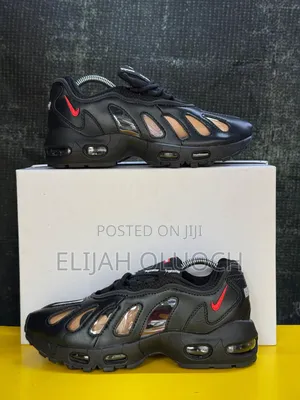 Supreme  Airmax 96 
 “ *Black* ”