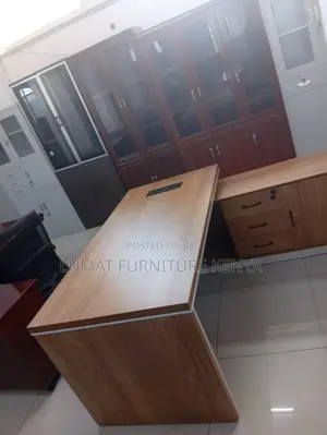 1.6m Professional Office Table With Drawers