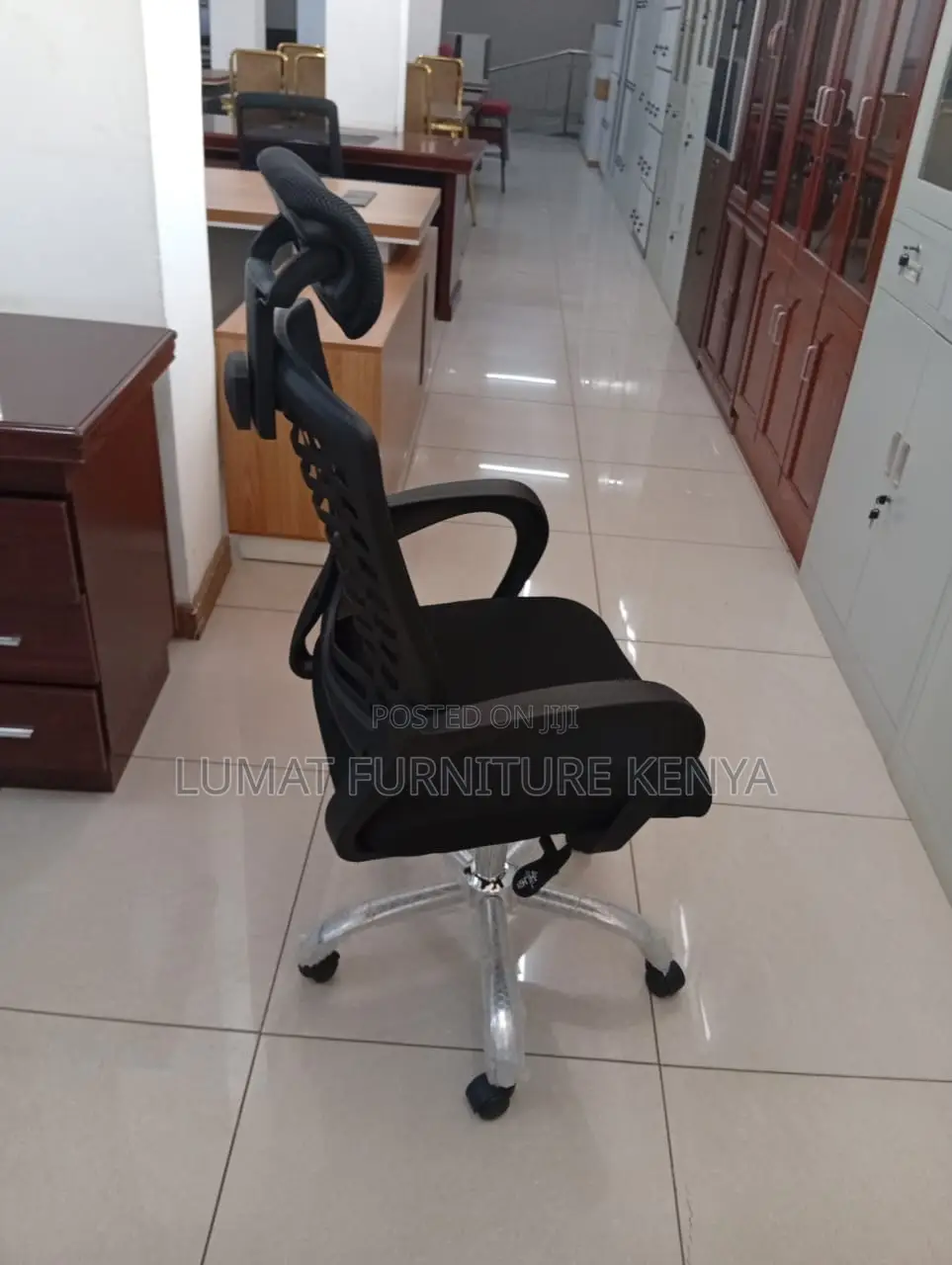 Adjustable Head Support Office Seat