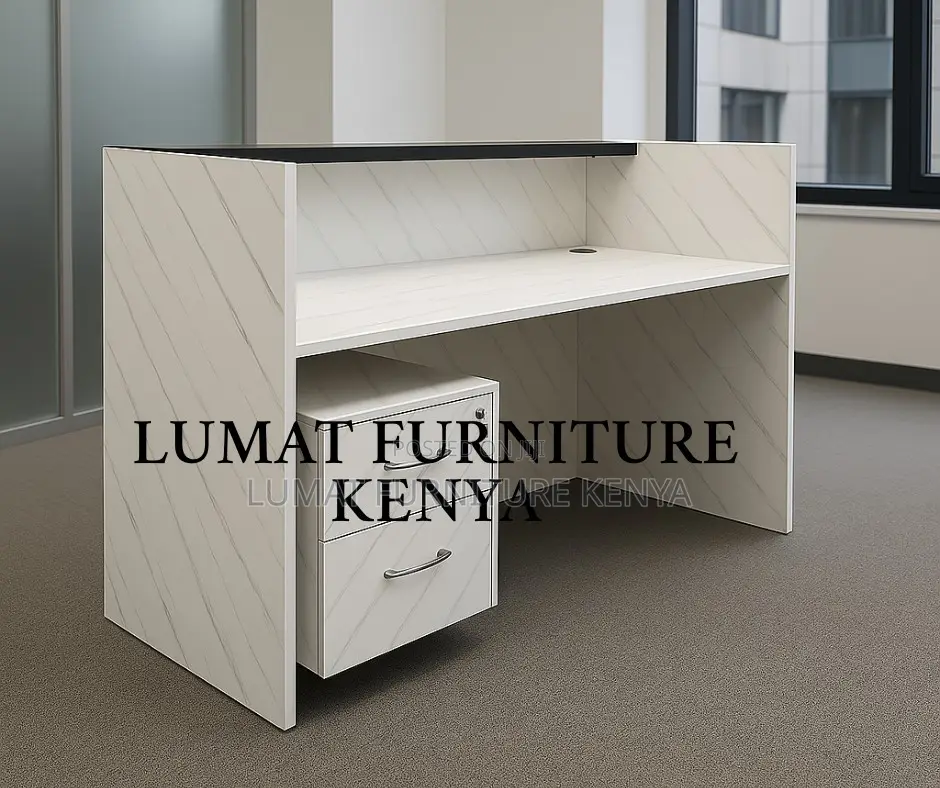 Professional Welcome Desk