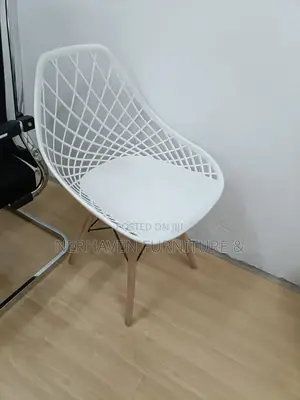 Salon Eames Chair