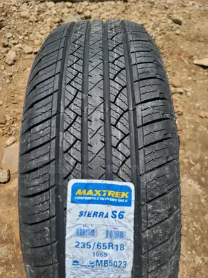 235/65r8 Maxtrek Tires [Sierra S6 ]