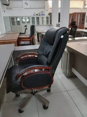 Executive Rceliner Office Black Seat