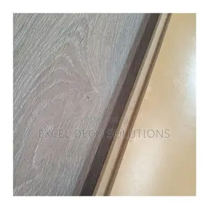 Durable Laminate Flooring Wood Look, Scratch-Resistant Easy to Clean