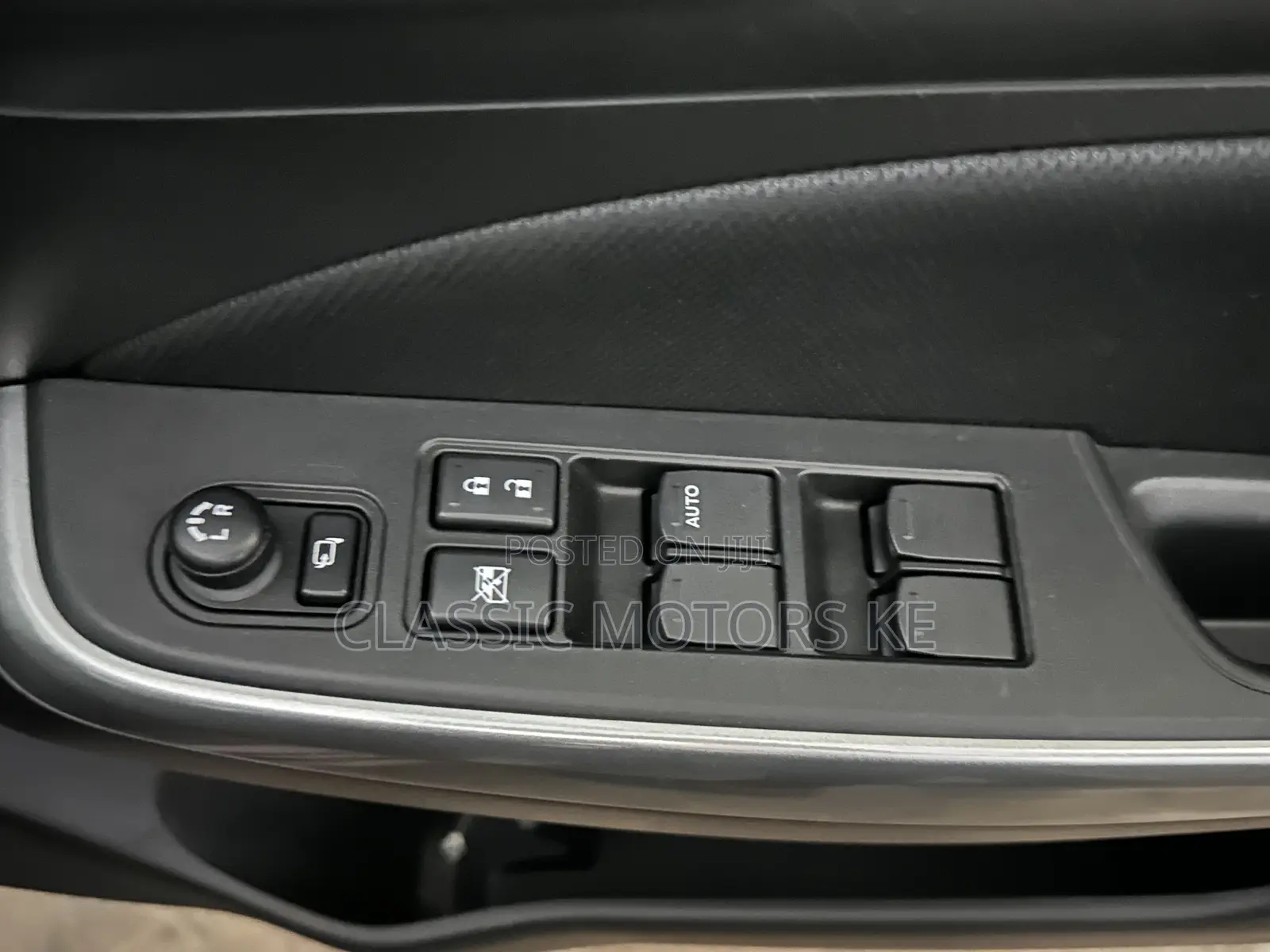 Suzuki Swift 2018 Brown