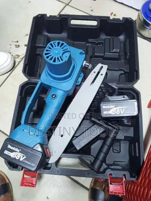 Makita Cordless Chainsaw 12inch