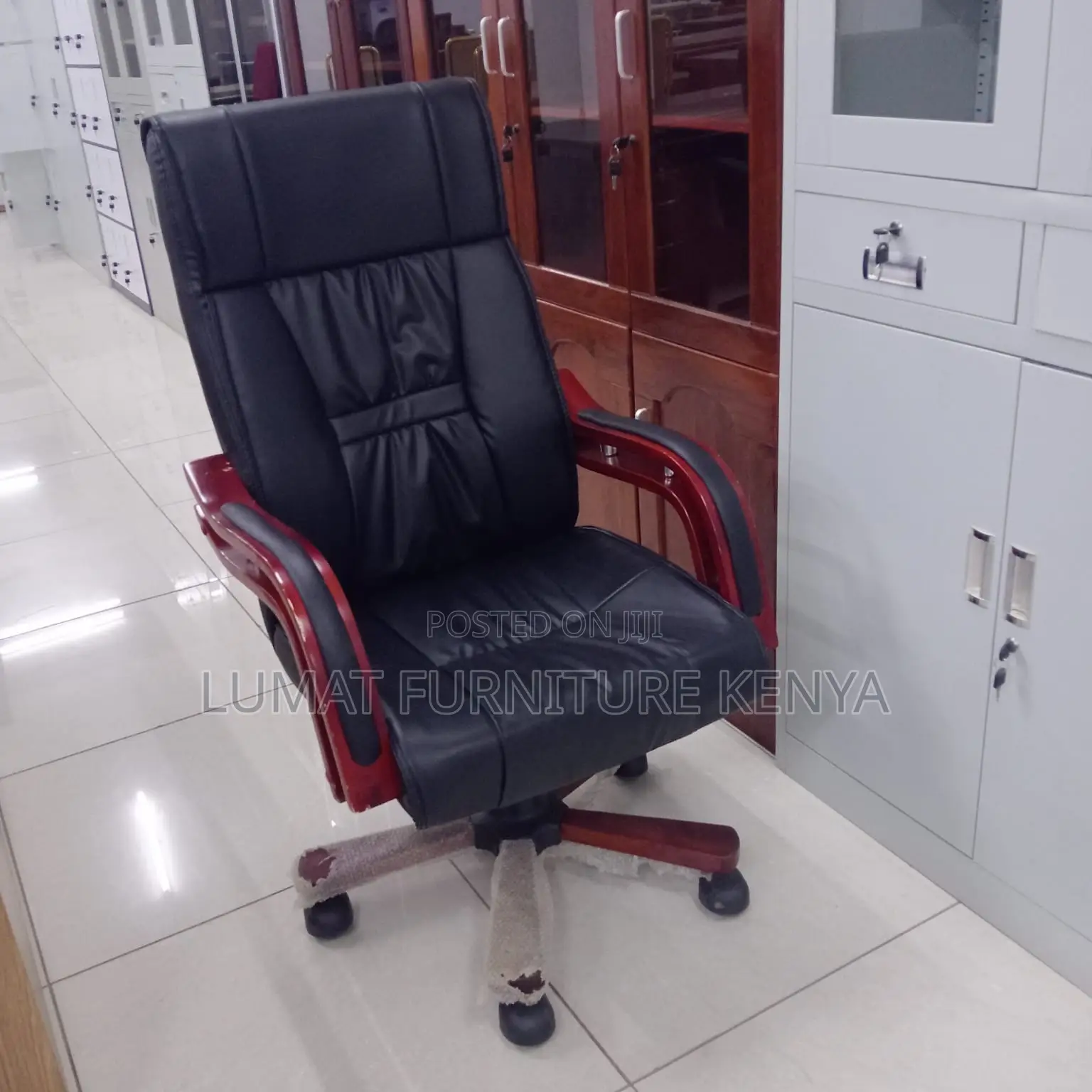 Office Luxury Adjustable Executive Seat