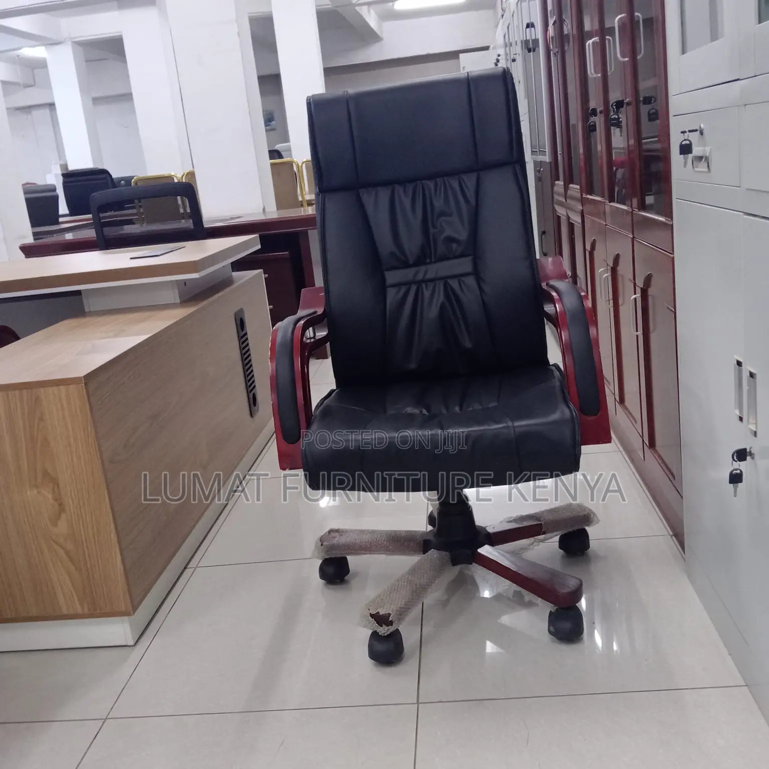 Office Luxury Adjustable Executive Seat