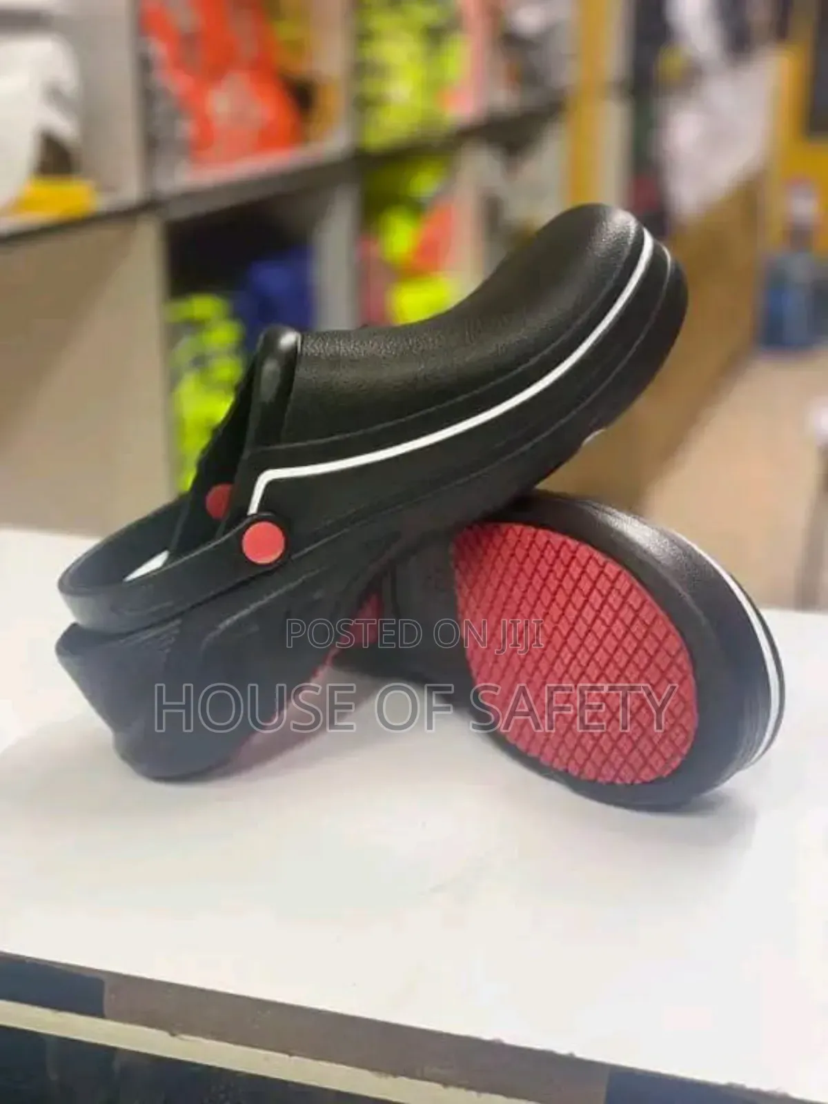 Size 41/43 Kitchen Safety Croc