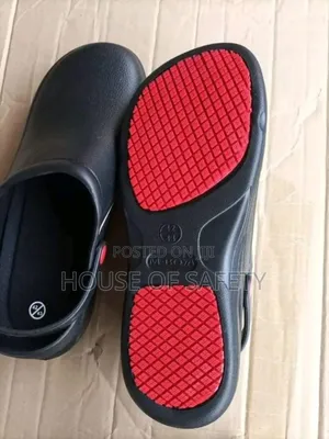 Size 41/43 Kitchen Safety Croc